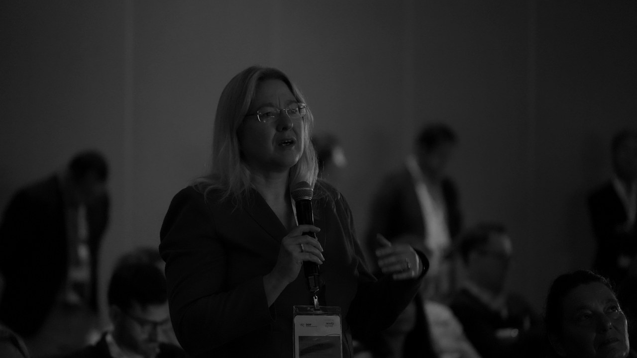 GBX Circle DDIF 2026 in London – delegate takes the floor during open discussion at The Savoy, connecting ideas with a deep heritage of biopharma discovery dialogue. © Patrick Basanez · GBX Circle · The Savoy, London